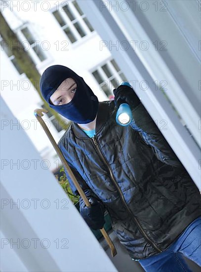 Symbol photo home burglary