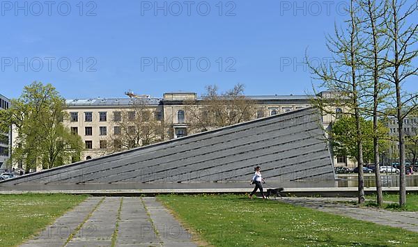 Wall Fountain