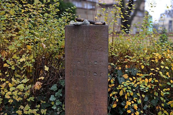 Grave