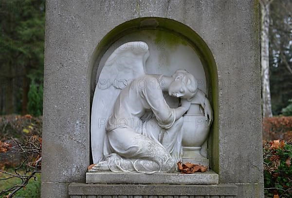 Funeral Angel