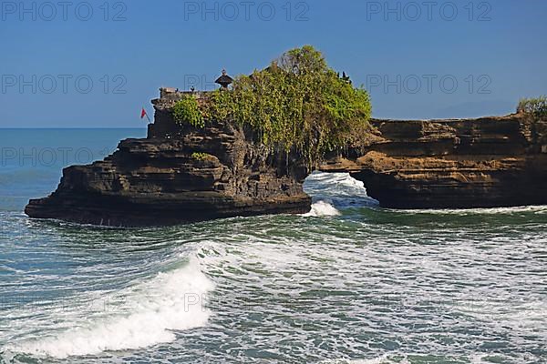 Sea temple Pura Batu Bolong