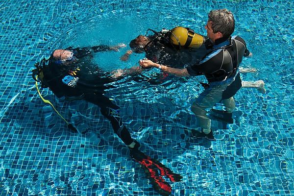 Disabled Diver with Instructor