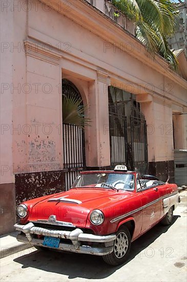 Mercury Vintage Car with Radiator Figure