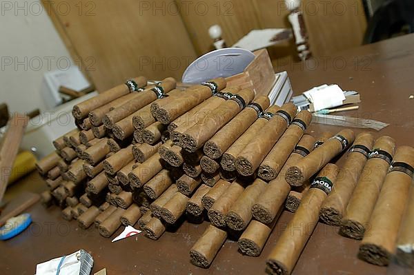 Table with cigars