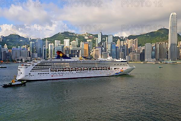Cruise ship on the Hong Kong River