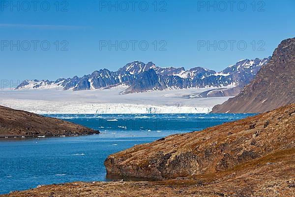 Lilliehoeoekbreen glacier at Lilliehoeoekfjorden