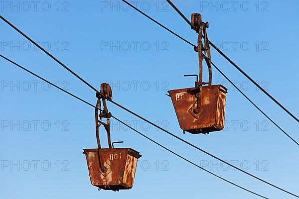 Shovels on the ropeway leading from the old coal mine in Longyearbyen