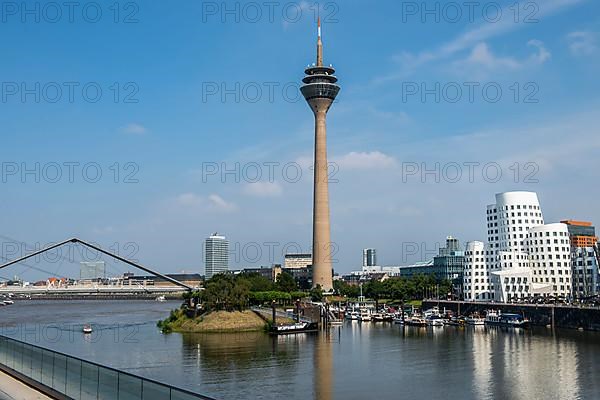 Medienhafen und Rheinturm