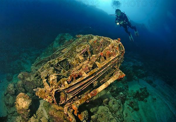 Wreck of a sunken Toyota car at Wreck Blue Belt