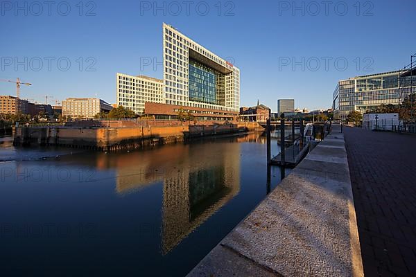 Mirror Headquarters at Ericusspitze