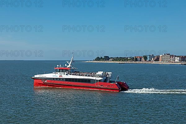 Fast ferry