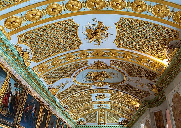 Ceiling vault with gilded ornaments in the Gallery Hall of the Picture Gallery in Sanssouci