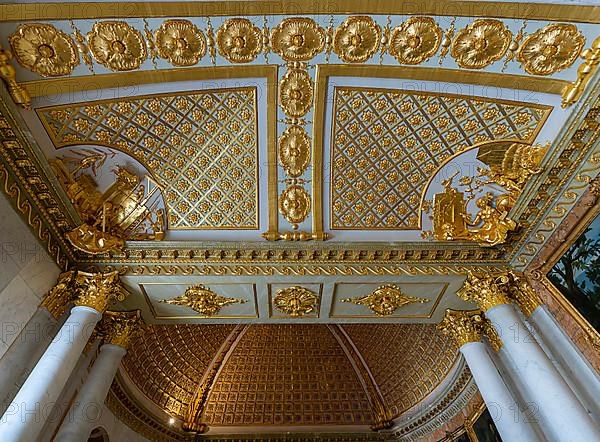 Ceiling vault with gilded ornaments in the Gallery Hall of the Picture Gallery in Sanssouci