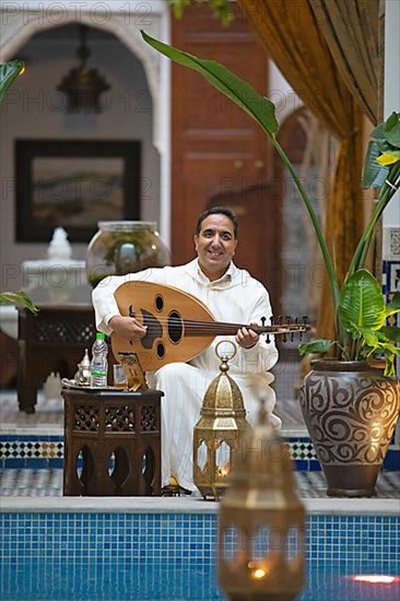 Moroccan oud player at Riad el Amine