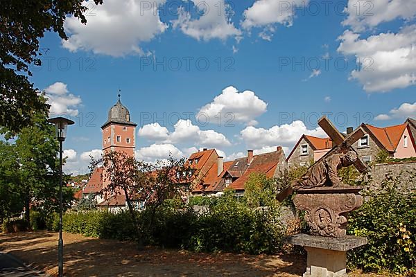 Sculpture Christ carrying the cross