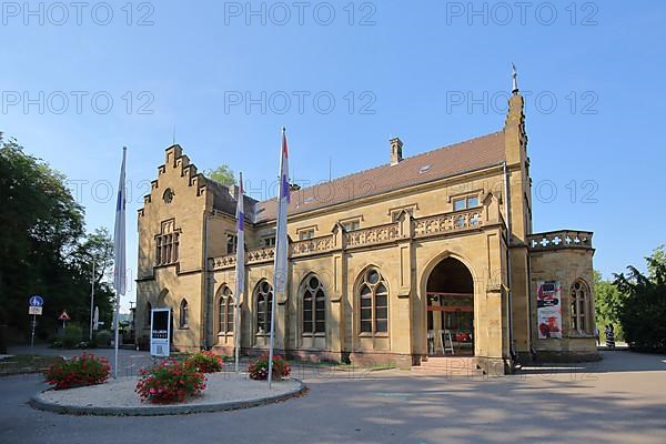 Former railway station built in 1860 and today's Bollwerk Lounge in Bad Wimpfen