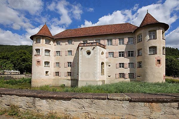 Renaissance moated castle in Glatt