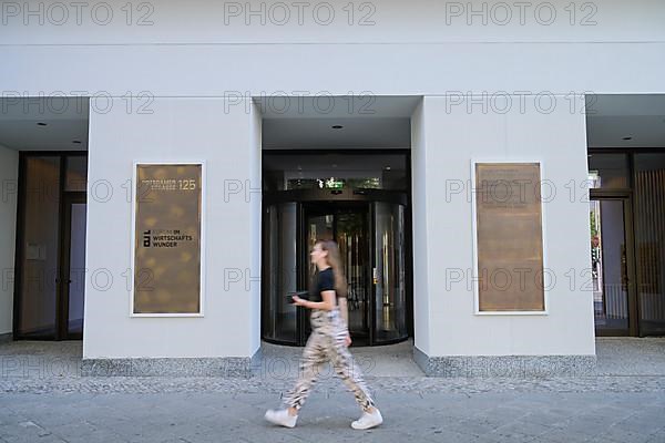 Office building Wirtschaftswunder