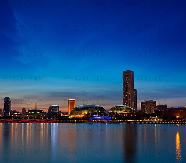 Singapore skyline at Marina Bay in the evening