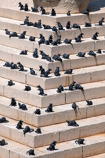 Mice in The Temple of Apollon Smintheion