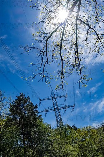 High-voltage pylon