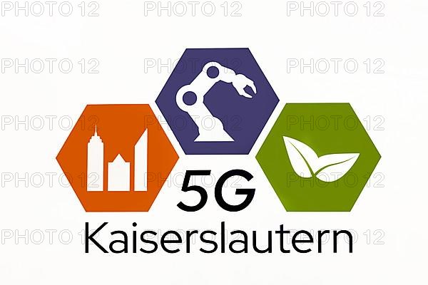 Sign and logos of 5G Kaiserslautern