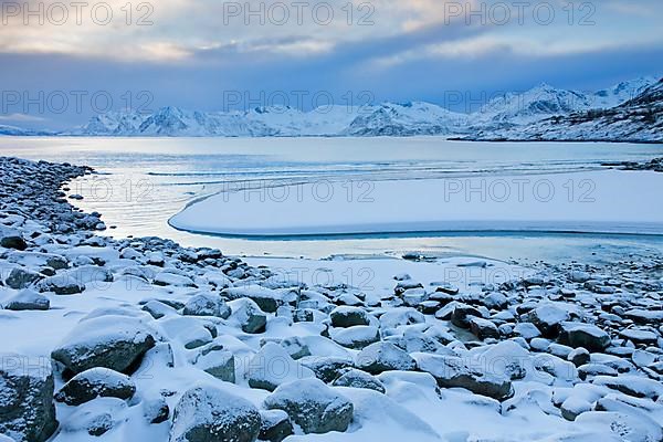 Snow on Rorvika beach