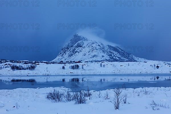 Mount Hoven in the snow in winter