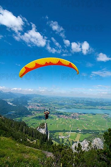 Hang glider on Tegelberg