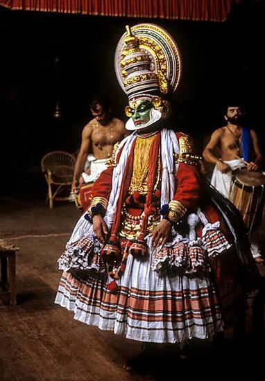 Pacha Green noble and the divine character in Kathakali