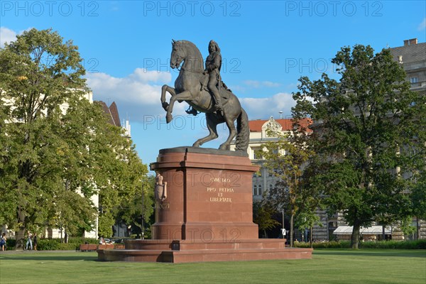 Equestrian statue