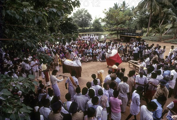 Dummy bull dance