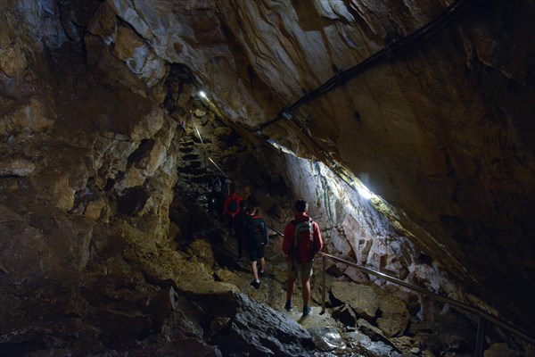 Jaskinia Mrozna Cave