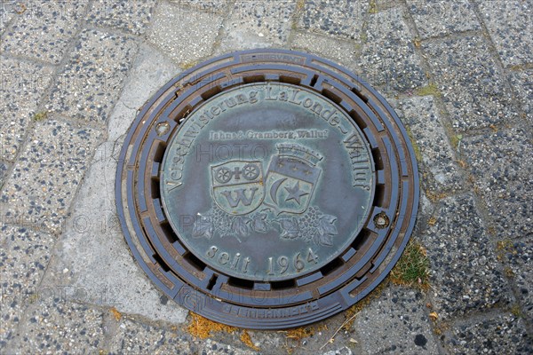 Manhole cover