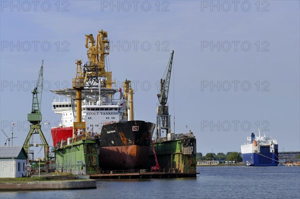 Oiltanker Stolt Petrel