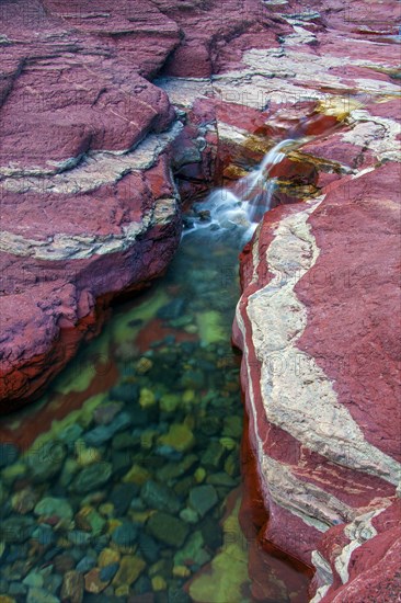 Sedimentary argillite mineral layers in Lost Horse Creek