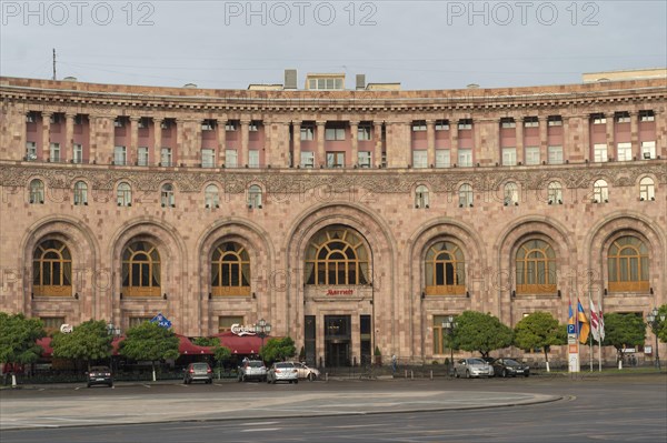 Republic Square in the morning