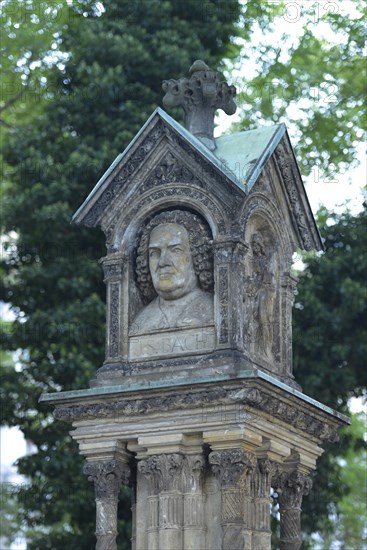 Bach Monument