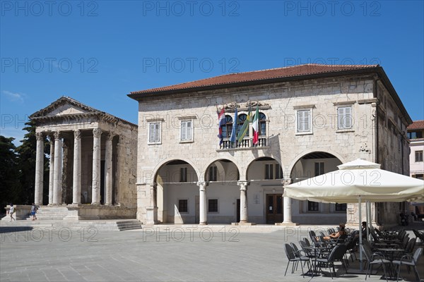 Temple of Augustus and Venetian Town Hall