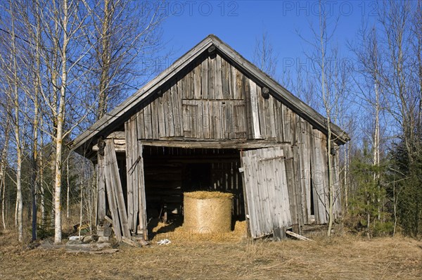 Backward barn