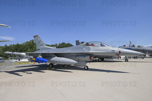 F-16 Fighting Falcon of the U. S. Airforce