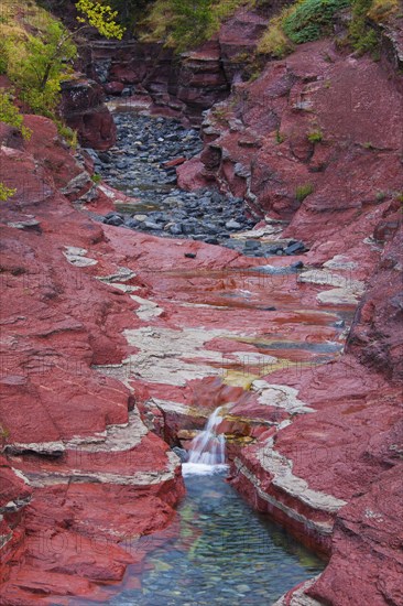 Sedimentary argillite mineral layers in Lost Horse Creek