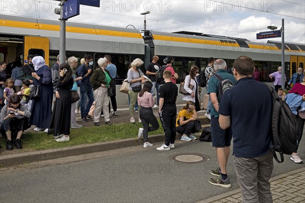 Chaos in local transport