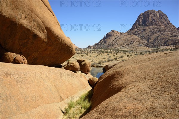 Rock basin