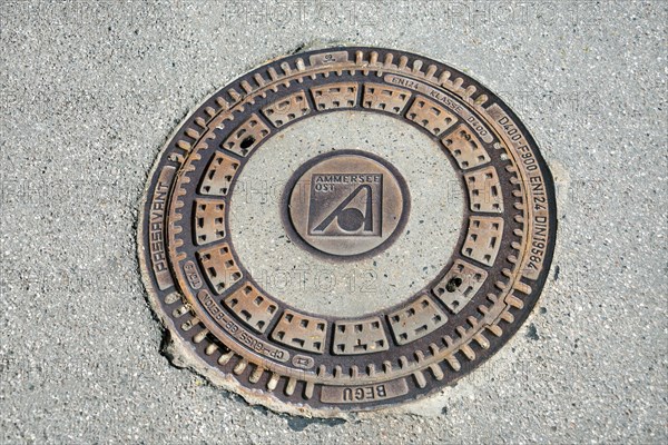 Manhole cover