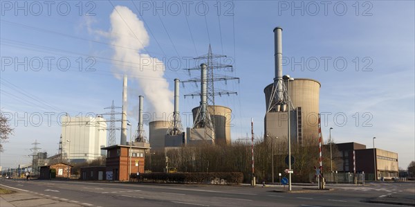 Gas and steam turbine power plant
