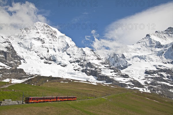 Jungfrau Railway train from Kleine Scheidegg towards Jungfraujoch