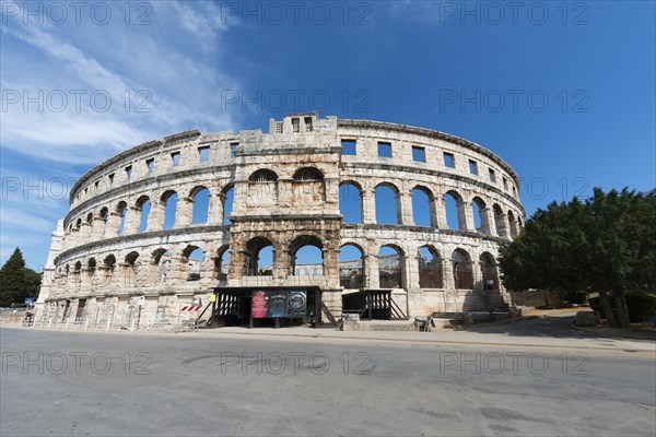 Roman amphitheater