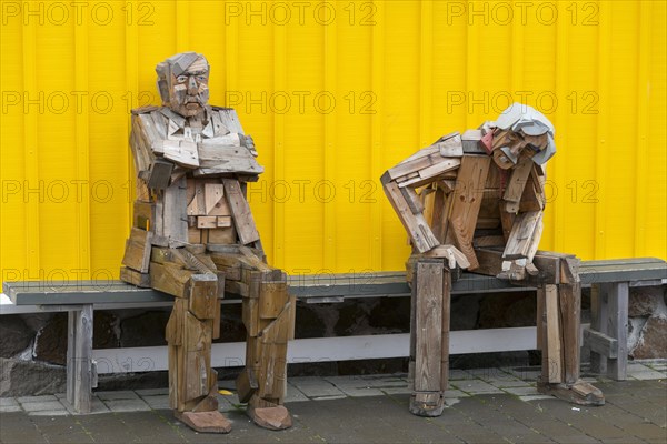 Wooden figures