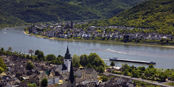 View of the Rhine Valley with Braubach and Spay
